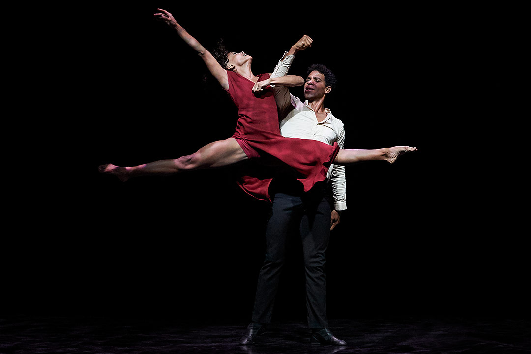 Dance pictures, ballet Acosta Danza, Festival Peralada, girona, Toti Ferrer Fotògraf